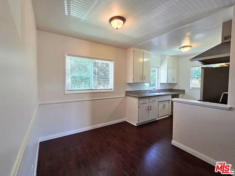 7621 Hampton Ave #201 — Photo 6
