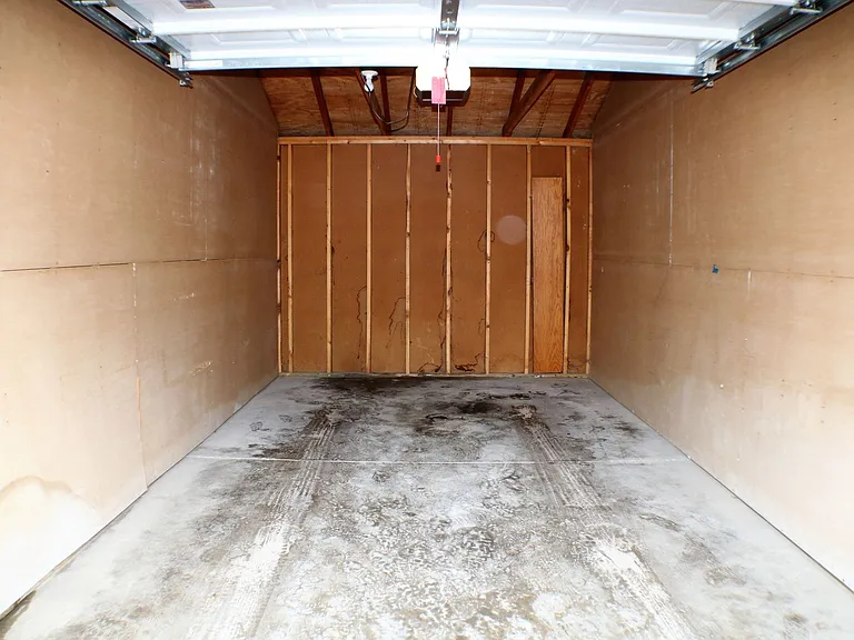 2050 Holiday Rd #B2 — Photo 25