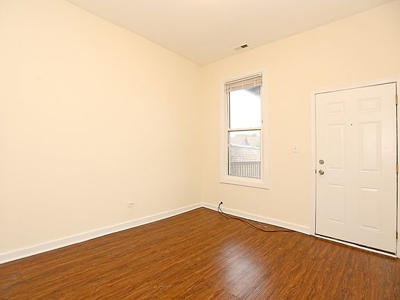 2nd image of 2545 W North Ave #Unt