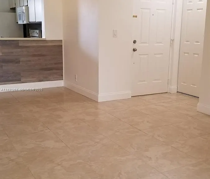 10121 W Sunrise Blvd #306 — Photo 3