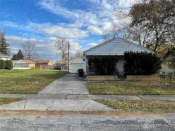 3rd image of 3030 Courtland Ave