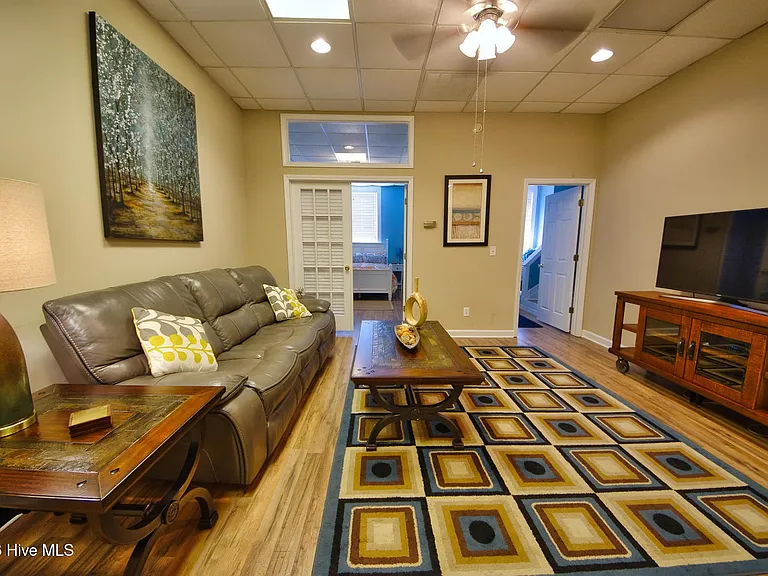 30 N Front St #2 — Photo 2