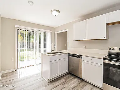 3 bed, 1184 sqft, $1,750 — Photo 4