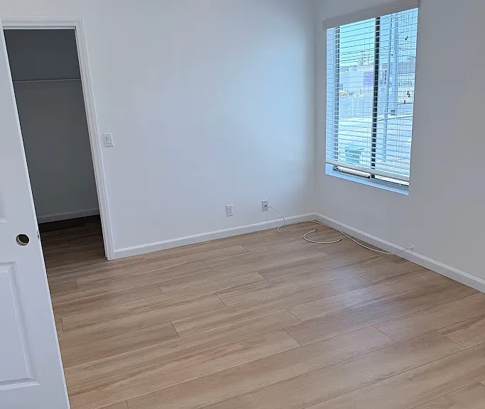 9250 Sunland Blvd #12 — Photo 20