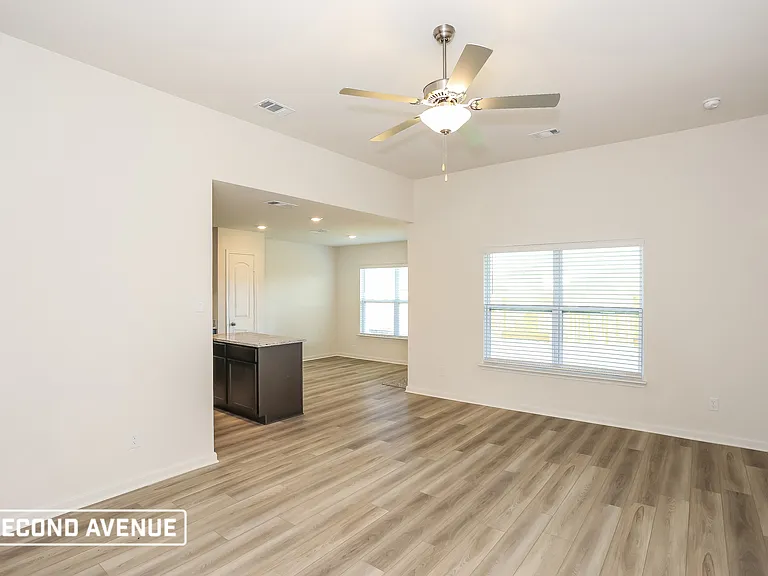 519 Bennie Leonard St — Photo 8