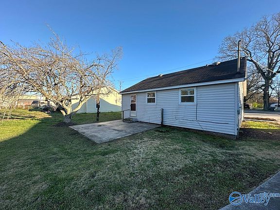 4th image of 131 Wilson Mann Rd