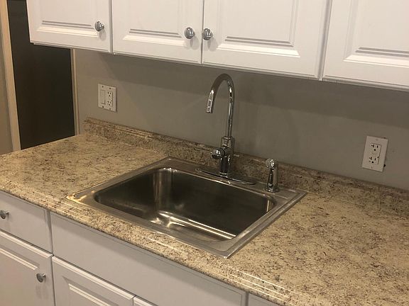 4th image of 2879 Philip Ave #1F