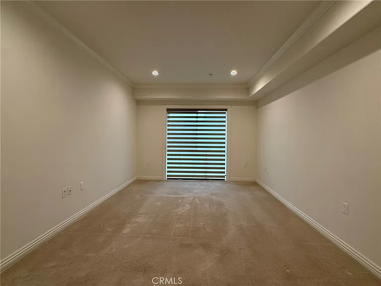 1598 Long Beach Blvd #212 — Photo 5