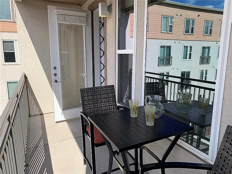 1900 Barton Springs Rd #4038 — Photo 13