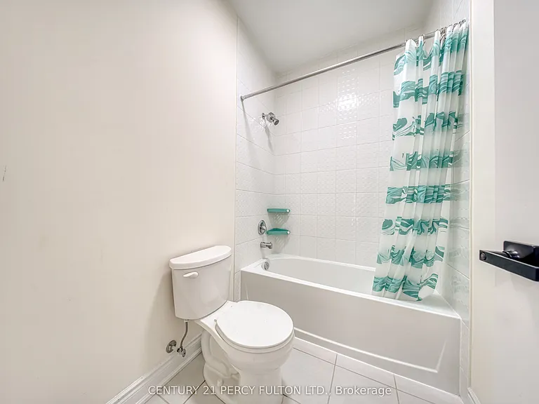 1223 Plymouth Dr — Photo 20