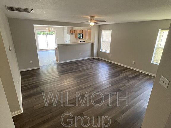 3rd image of 3836 Hornickel Dr