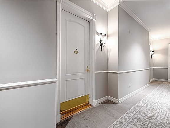 2nd image of 2828 Hood St APT 1008