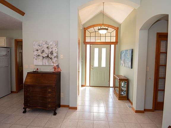 3rd image of 1725 Cobblestone Blvd