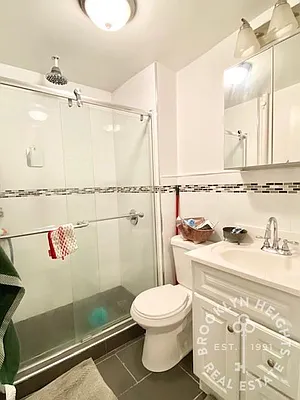 Rented by Brooklyn Heights Real Estate Inc | media 6