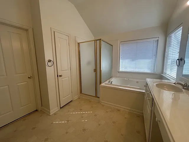 3406 Founders Trl — Photo 16