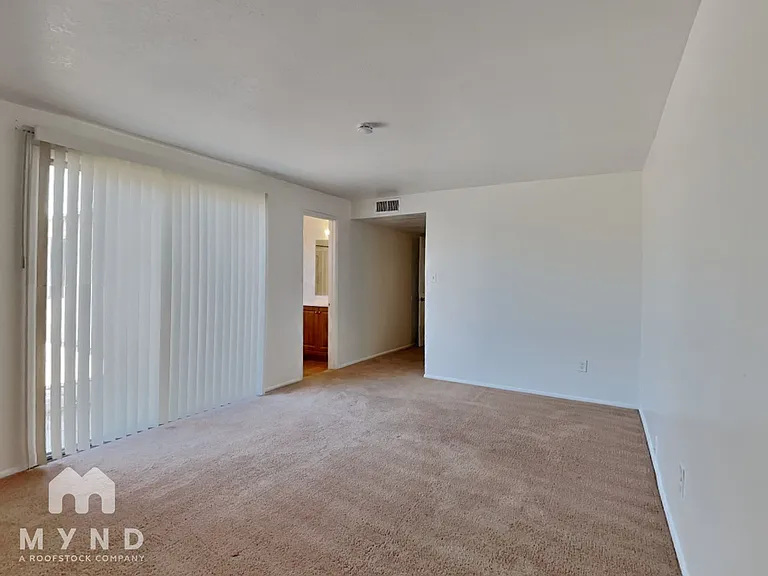 6033 W Vernon Ave — Photo 12