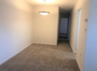 301 Stevens Cir APT 2D, Aberdeen, MD 21001