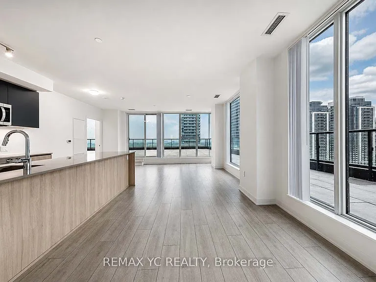 5858 Yonge St #1022 — Photo 6