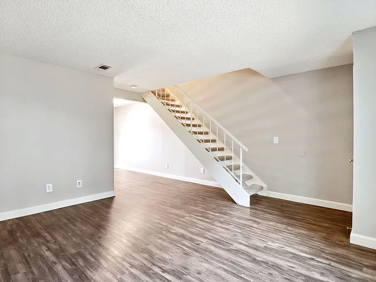 Westwood Apartments — Photo 12