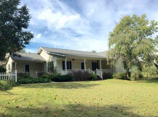 115 Country Estates Dr, Mitchell, IN