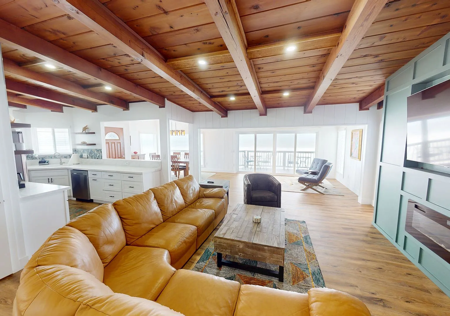 Oceanfront | 2nd Floor Condo — Photo 1