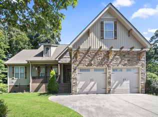 425 Annie Ln, Dalton, GA 30721