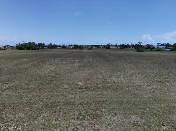 1622 NW 1st Ter, Cape Coral, FL 33993