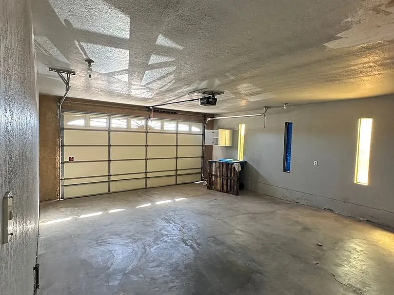 2987 Jamaica Blvd S — Photo 12