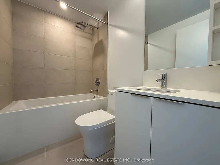 8 Wellesley St W #3309 — Photo 11