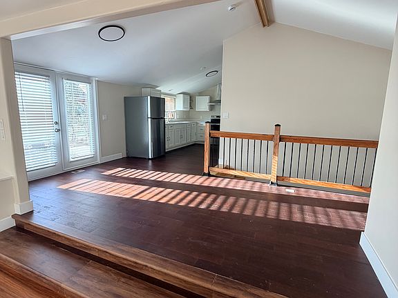 4th image of 15650 Powhaton Rd