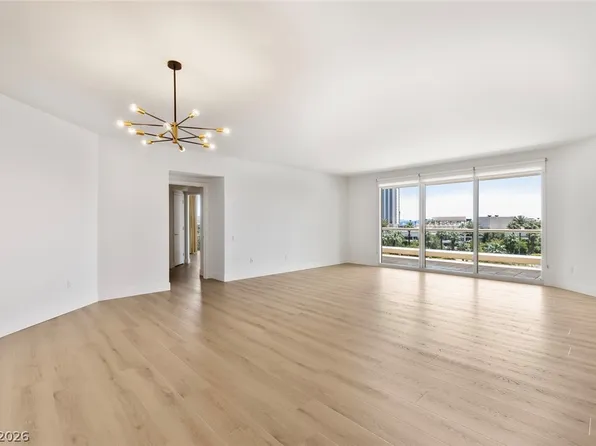 2857 Paradise Rd Unit 403, Las Vegas, NV 89109