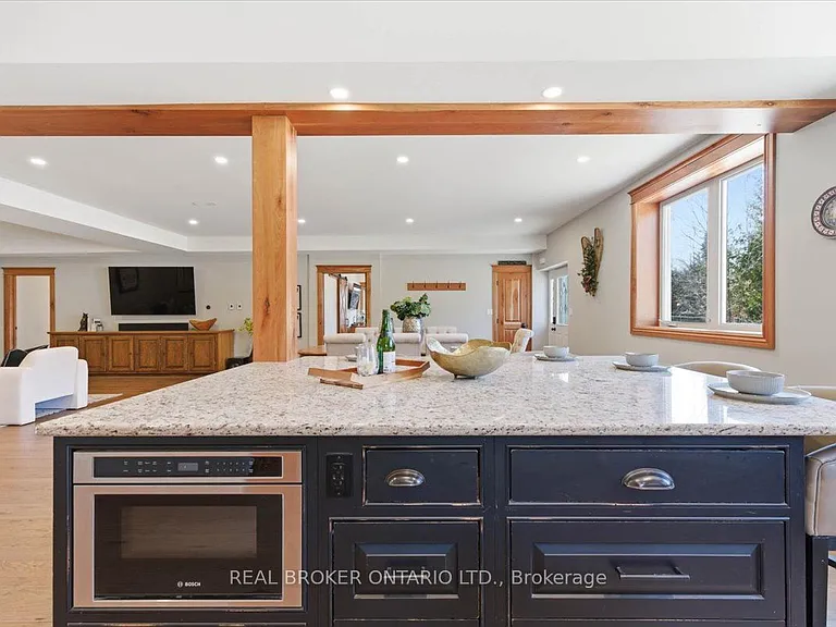 4589 Watson Rd S — Photo 12