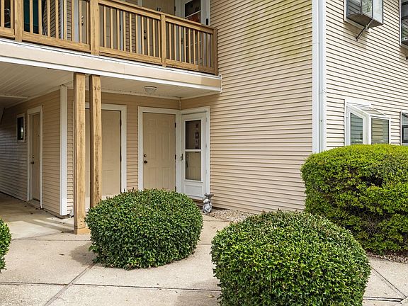 3rd image of 1025 W Plantation Dr. W #2717/2718