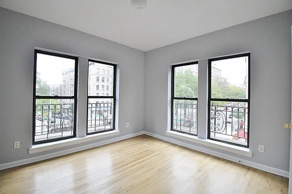 Rented by Julianna Realty Corp | media 1