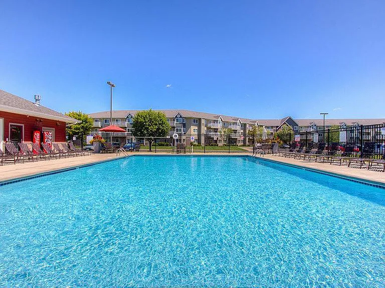 Pool Views