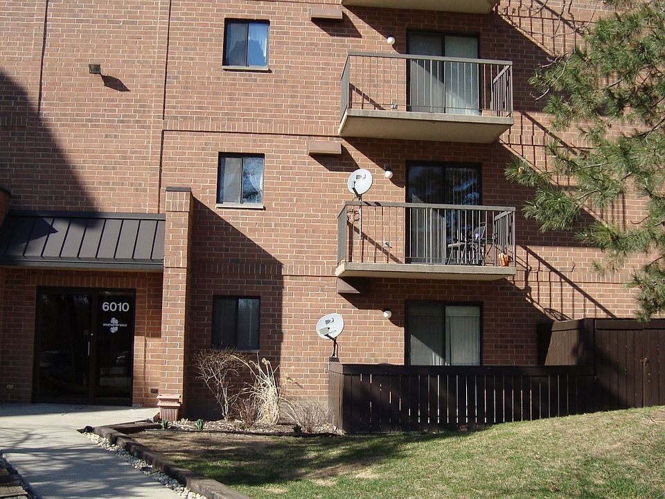 1st image of 6010 Lake Bluff Dr Unit 202