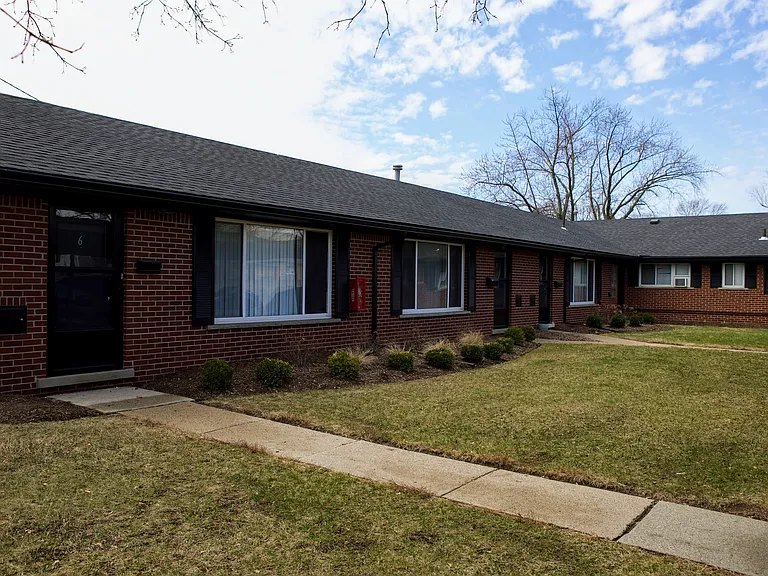 1830 N Main St #4 — Photo 9