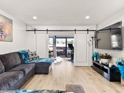 7740 Redlands St, Playa Del Rey, CA, 90293