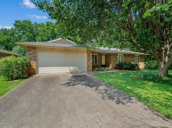 825 W Berkeley Street, Springfield, MO 65807