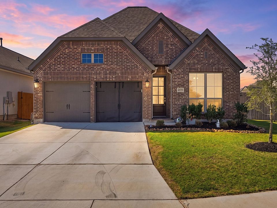 1st image of 2037 Creekview