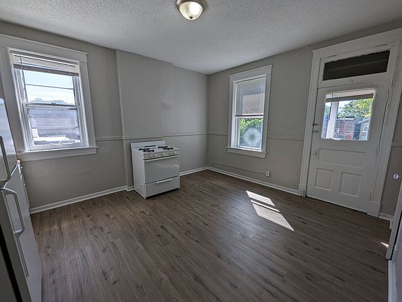 5th image of 5509-5511 Alaska Ave #5511-A