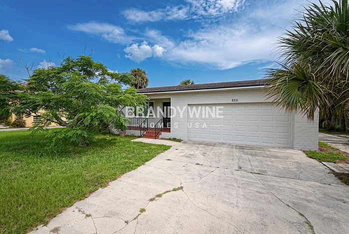 130 Flamingo Ave — Photo 2