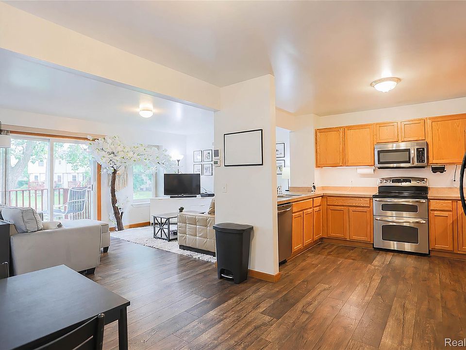 1355 Lochaven Rd, photo 14