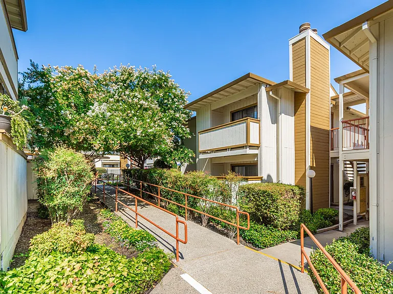 Summerfield Place — Photo 15