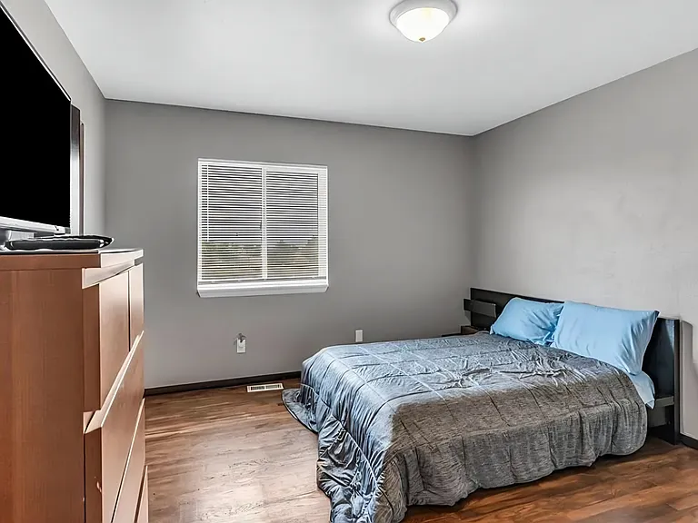217 W Linden Ave — Photo 14