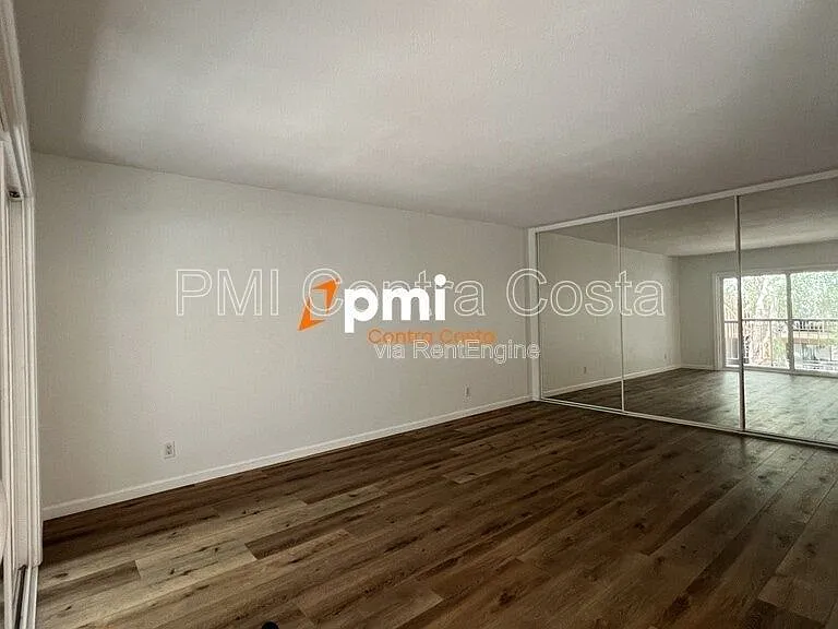 470 N Civic Dr #204 — Photo 5