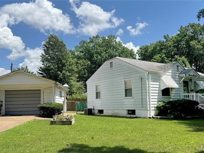 1900 Farrell Dr, Saint Louis, MO, 63133