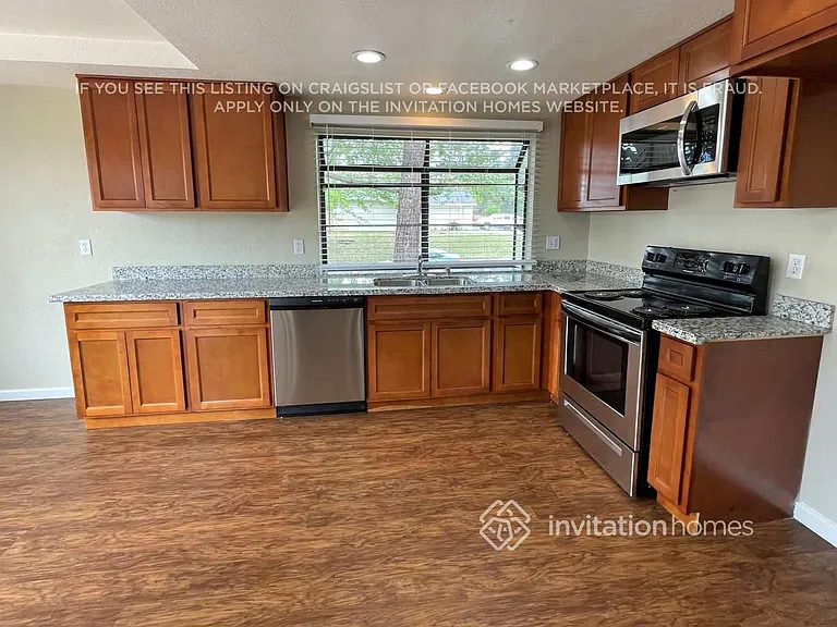 375 Notre Dame Dr — Photo 11
