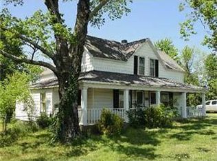 2232 Butterfield Coach Rd, Springdale, AR 72764