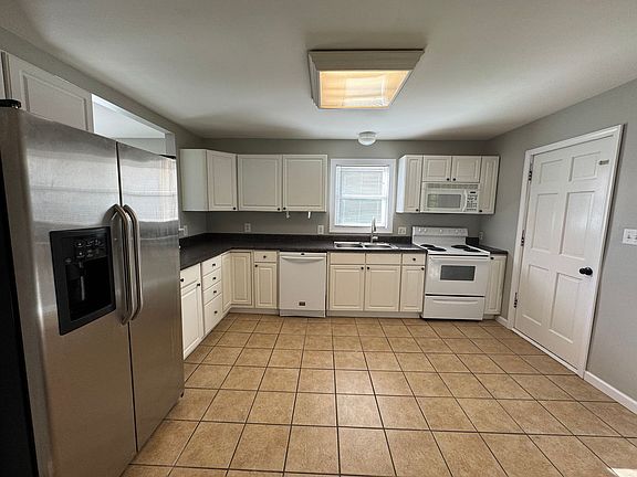 4th image of 210 Auten Cir